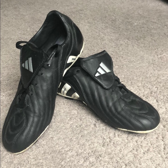 adidas traxion soccer
